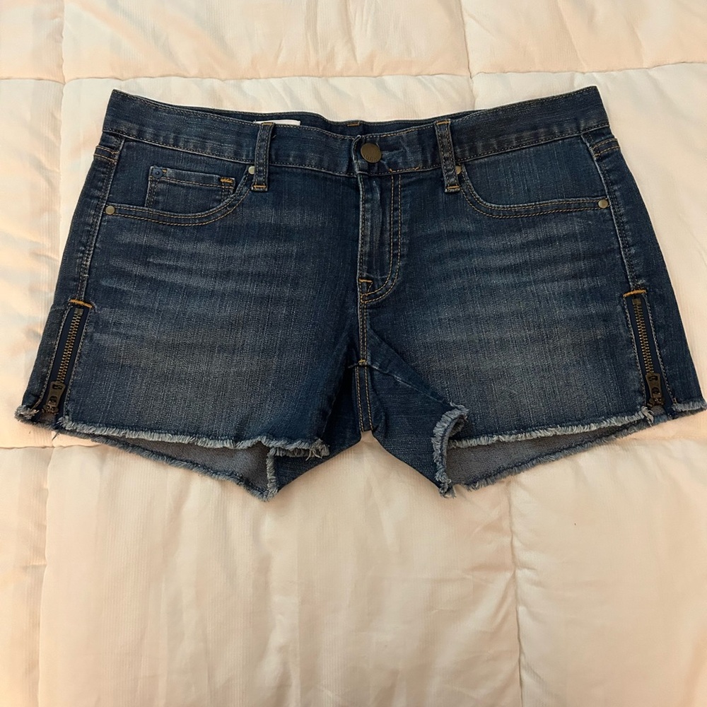 Gap 1969 Women’s Low Rise Jean Shorts
